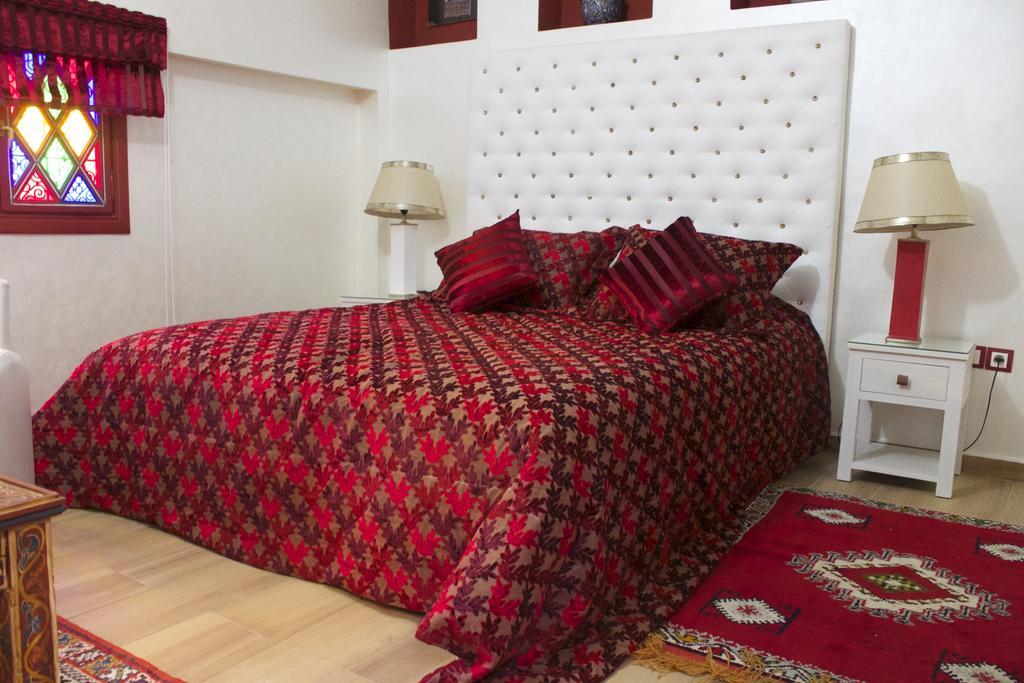 Collier De La Colombe Hotel Meknes Room photo