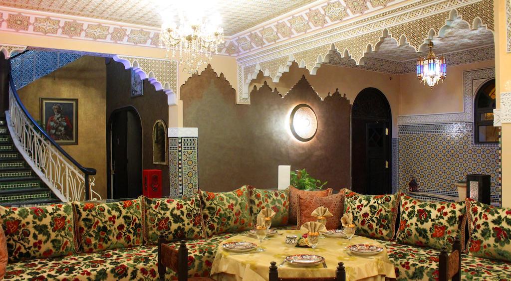 Collier De La Colombe Hotel Meknes Exterior photo