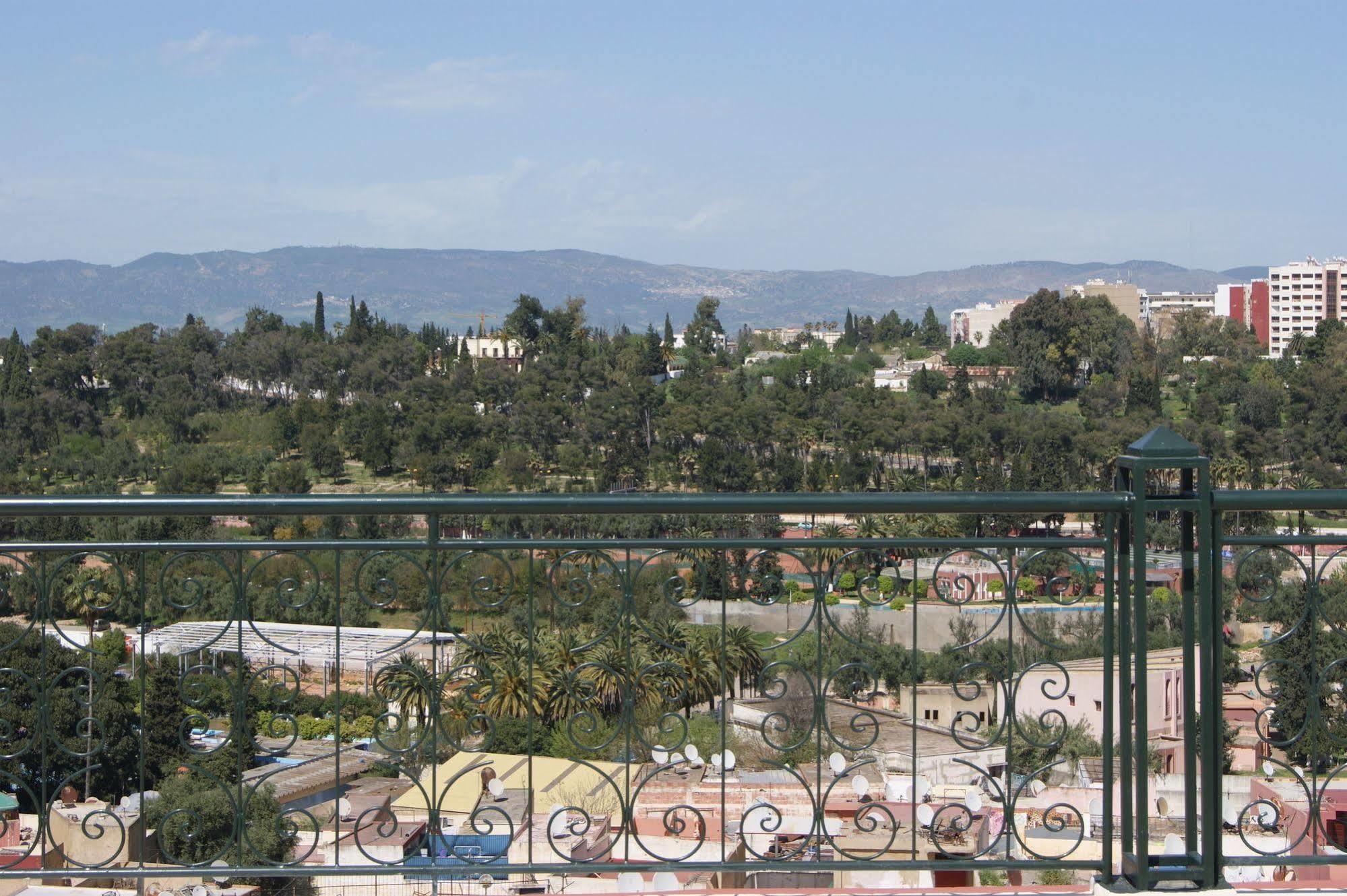 Collier De La Colombe Hotel Meknes Exterior photo